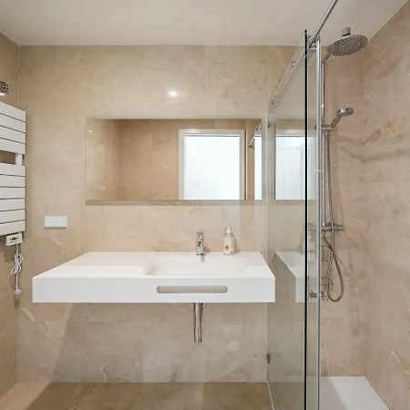 Guestready - Classy Retreat With River View 아파트 빌라노바데가이아