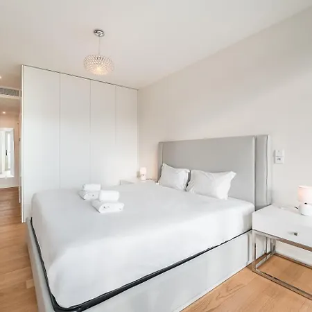 Guestready - Classy Retreat With River View 아파트