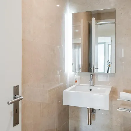 Guestready - Classy Retreat With River View 빌라노바데가이아