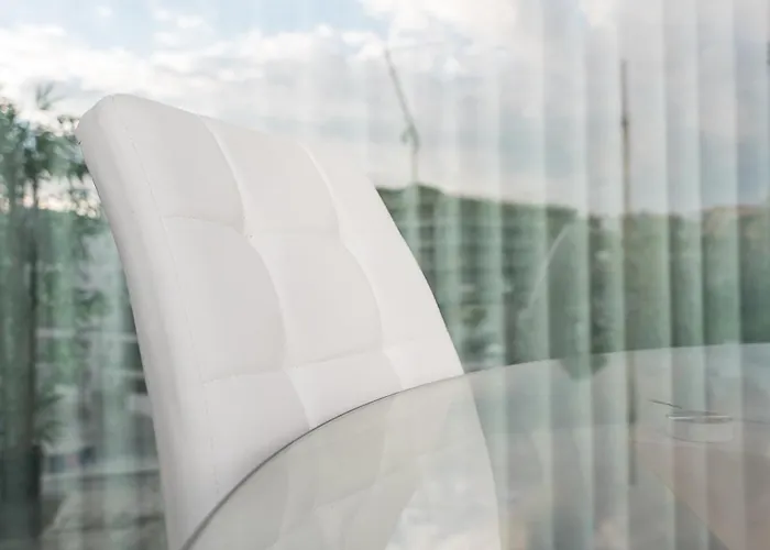 Lägenhet Guestready - Classy Retreat With River View