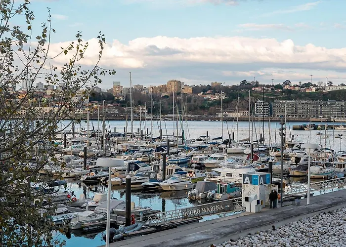 Guestready - Classy Retreat With River View * Vila Nova de Gaia